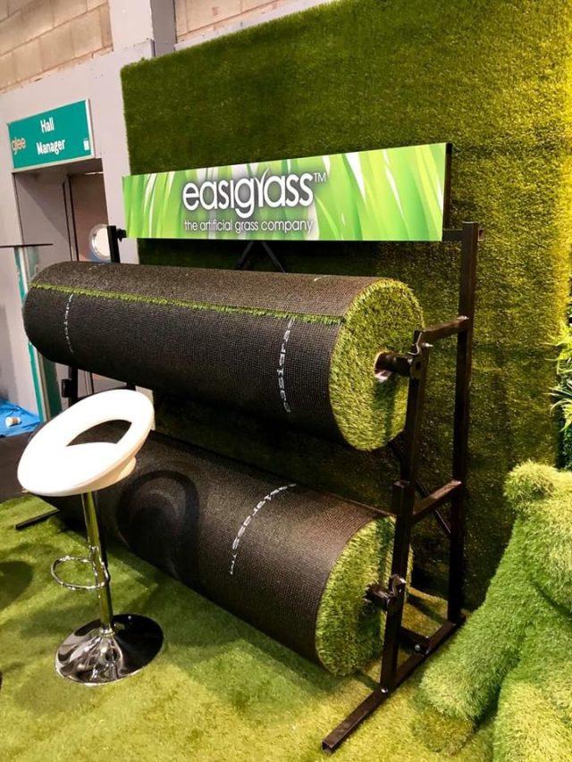 Easigrass rolls.